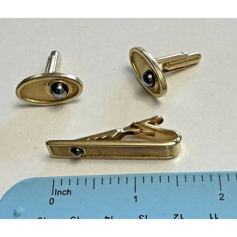 Signed Shields Vintage Gold Tone Cufflinks and Tie Bar Set with Black Onyx Accen